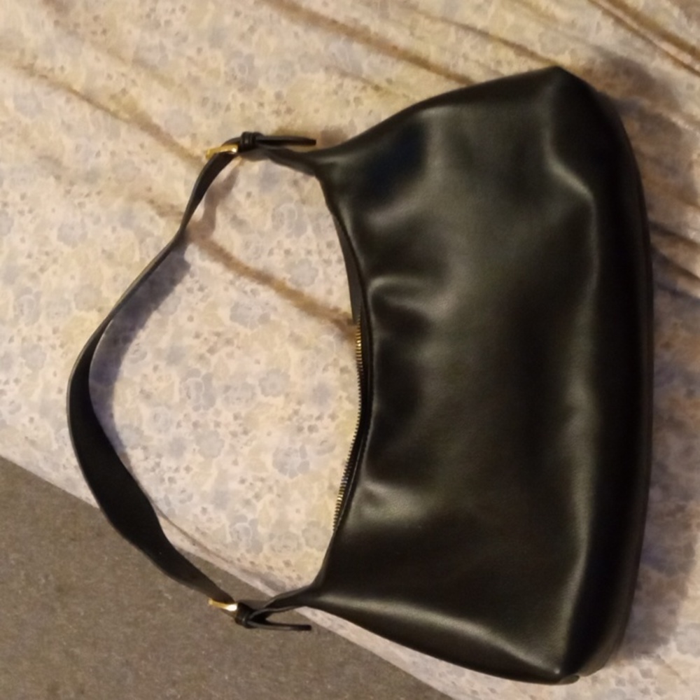 Shoulder handbag Montana West black very spacious I have my wallet umbrella keys